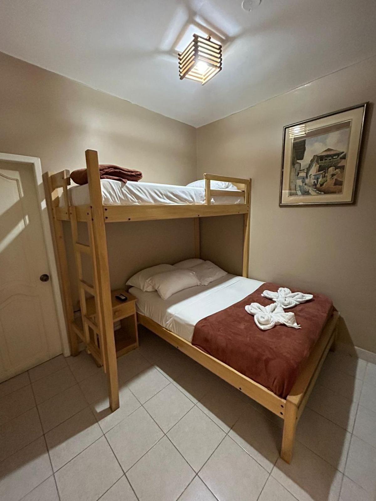 Chescos Hotel Salinas  Εξωτερικό φωτογραφία